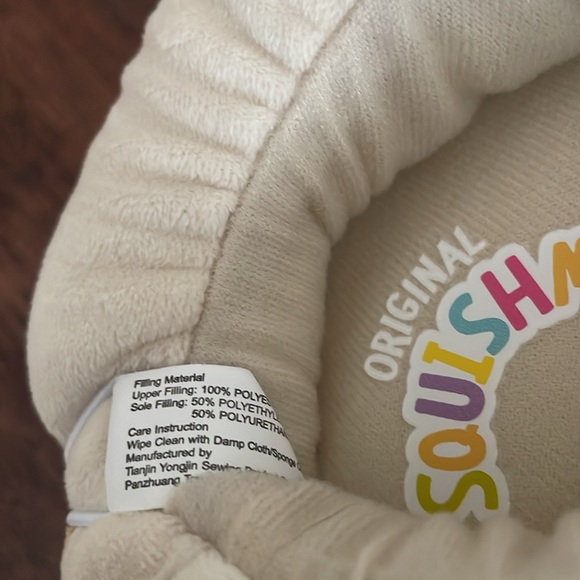 Squishmallow duck and Christmas lights slippers - Picture 6 of 11